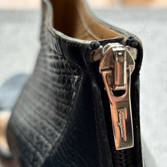 Authentic Ferragamo Black Stiletto Sandals - Picture 6 of 10